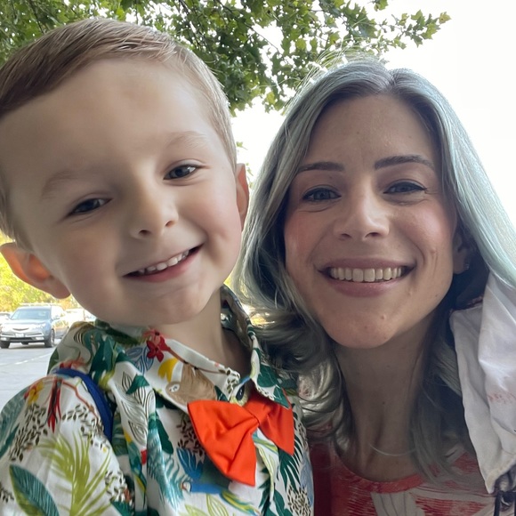 Meet your Posher - Picture 3 of 11